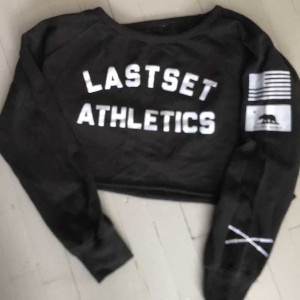 Last set athletics crop top